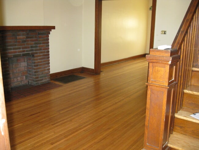 property at 495 Wyandotte Ave
