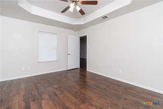 10006 Diana Dr in Killeen, TX - Building Photo - Building Photo