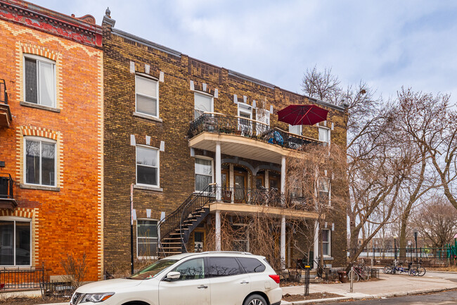 2295 Marie-Anne St E in Montréal, QC - Building Photo - Building Photo