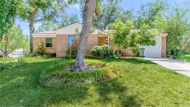 property at 502 W Inwood Dr