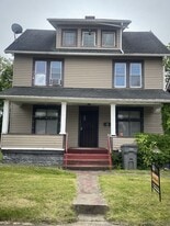 733 Crandall Ave in Youngstown, OH - Building Photo