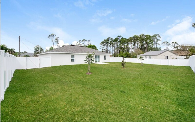 249 Bird of Paradise Dr in Palm Coast, FL - Building Photo