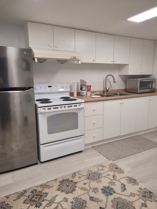 45 Glentworth Rd in Toronto, ON - Building Photo