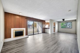 2109 Melrose Dr in Champaign, IL - Building Photo - Building Photo