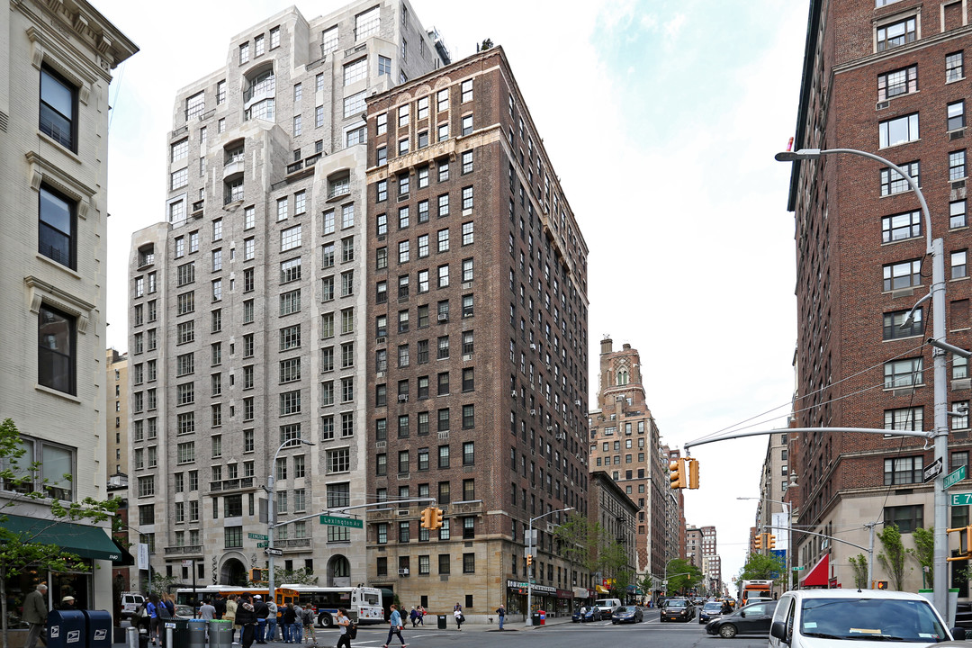 1142-1146 Lexington Ave in New York, NY - Building Photo