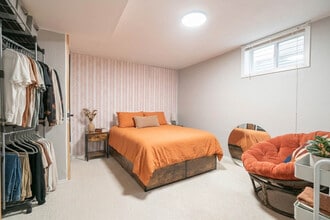 4567 W 87th Pl in Westminster, CO - Foto de edificio - Building Photo