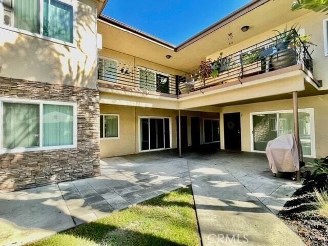 12425 Harris Ave in Lynwood, CA - Foto de edificio - Building Photo