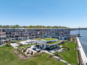 The Residences at Glen Harbor in Glenwood Landing, NY - Building Photo - Building Photo