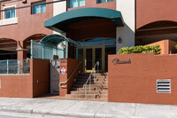 Shamrock Coral Gables in Miami, FL - Foto de edificio - Building Photo