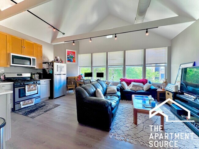 1237 W Ohio St, Unit 3