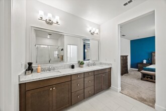 3554 Damora Ave in Sacramento, CA - Building Photo - Building Photo