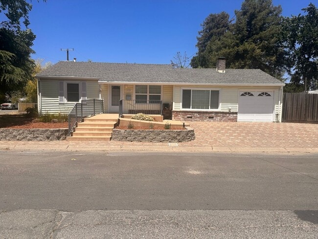 property at 112 Homewood Ave
