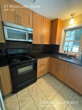 29 Woodland Green in Rochester, NH - Building Photo - Building Photo