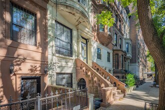 47 W 90TH St in New York, NY - Building Photo - Primary Photo