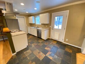 1402 N Columbia St in Ellensburg, WA - Building Photo - Building Photo