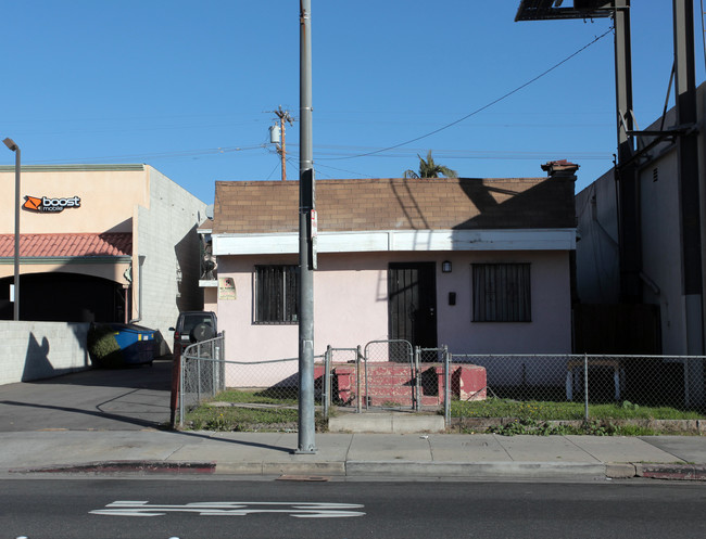 3649 Slauson Ave in Maywood, CA - Building Photo - Building Photo