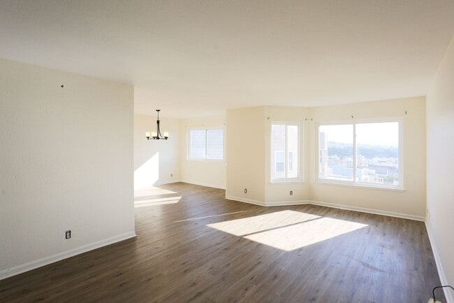 7221 Geary Blvd in San Francisco, CA - Building Photo - Building Photo