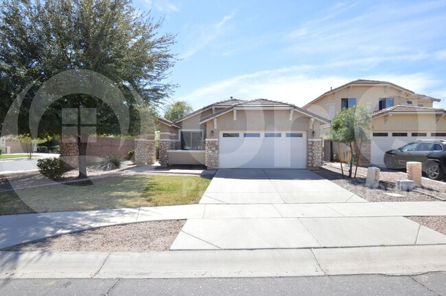 property at 3033 E Tonto Dr