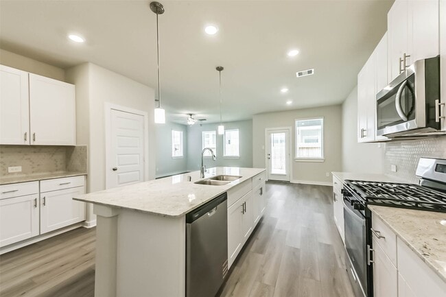 property at 583 Avisa Dr