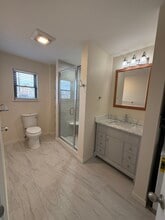 683 Tremont St, Unit 3 in Boston, MA - Foto de edificio - Building Photo