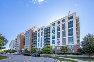 120-120 Dallimore Cir in Toronto, ON - Building Photo