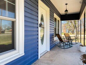 311 W Alameda St in Iowa Park, TX - Building Photo - Building Photo