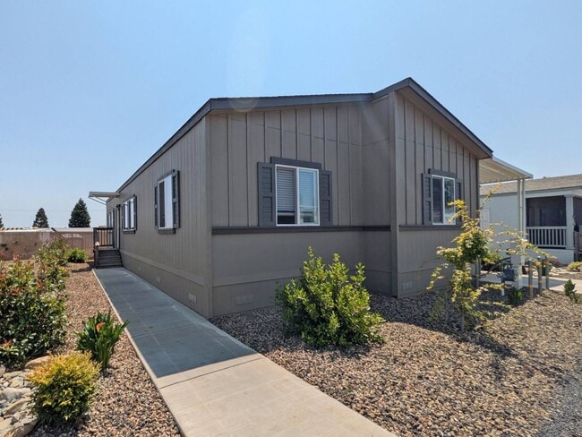 property at 5510 Clark Rd