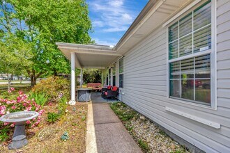 3613 Burton Cir in Navarre, FL - Building Photo - Building Photo
