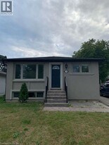 35 Folkestone Ave in Hamilton, ON - Building Photo