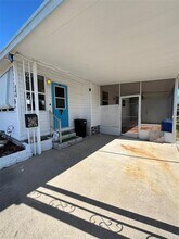 13225 101st St SE in Largo, FL - Building Photo - Building Photo