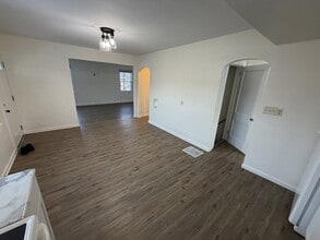 932 Headley St in Zanesville, OH - Building Photo - Building Photo