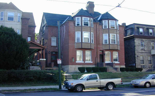 505-507 S 42nd St in Philadelphia, PA - Building Photo