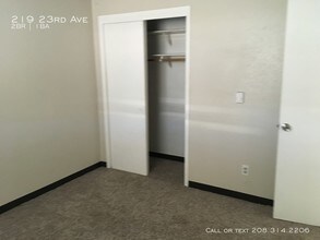 219 23rd Ave S in Nampa, ID - Building Photo - Building Photo