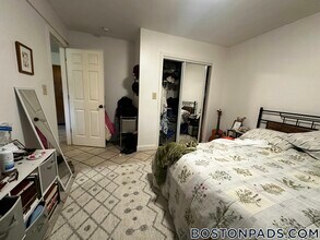 140 Kenrick St, Unit 4 in Boston, MA - Building Photo - Building Photo