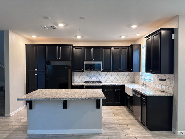 2967 Grassy Bank Ave in Sacramento, CA - Building Photo - Building Photo
