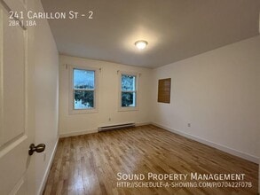 241 Carillon St in Ottawa, ON - Building Photo - Building Photo