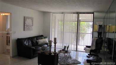 3000 NW 42nd Ave-Unit -B205 in Coconut Creek, FL - Building Photo - Building Photo