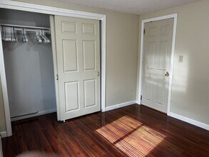 243 Lake St in Waltham, MA - Building Photo - Building Photo