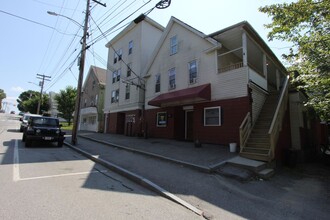 99 Ash St in Lewiston, ME - Foto de edificio - Building Photo