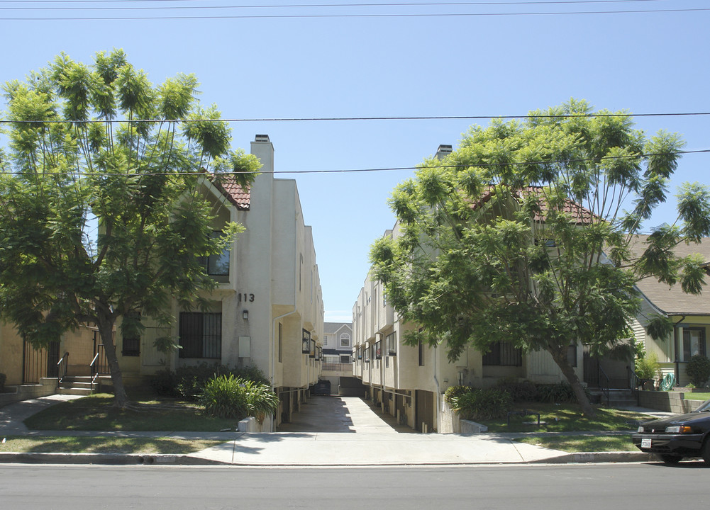 113-115 N 5th St in Alhambra, CA - Building Photo