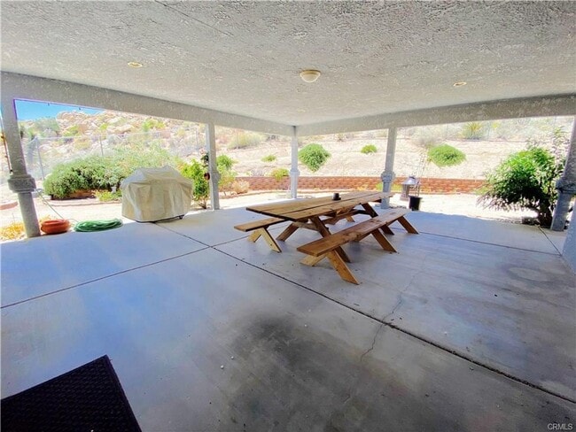 6251 Monticello Rd in Yucca Valley, CA - Building Photo - Building Photo