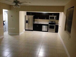 2418 Liberty St in Hollywood, FL - Building Photo - Building Photo