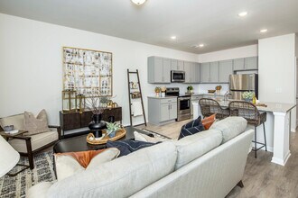 Covey Homes Lexington in Athens, GA - Foto de edificio - Building Photo