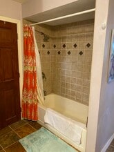 55 Knollwood Ln, Unit Waterfront apartment in Wayland, MA - Building Photo - Building Photo