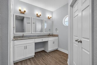 Compass Bay Apartments in Corpus Christi, TX - Building Photo - Building Photo