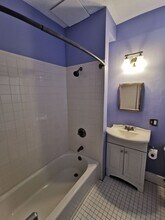 37A Harvard St, Unit Apt 2 in Brookline, MA - Building Photo - Building Photo