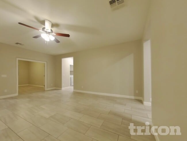 17142 W Seldon Ln in Waddell, AZ - Building Photo - Building Photo