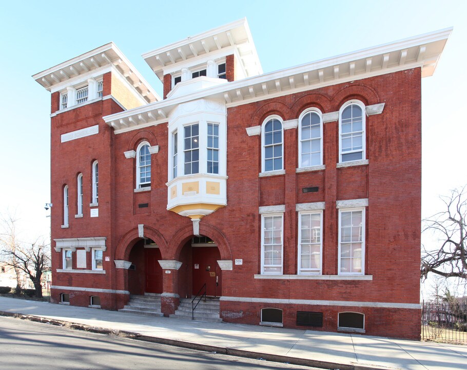 The Rosedale Apartments in Baltimore, MD - Building Photo