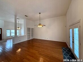 7734 Oakhill Park Dr in San Antonio, TX - Building Photo - Building Photo