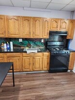 70 Valentine St, Unit 2/2nd fl in Mount Vernon, NY - Building Photo